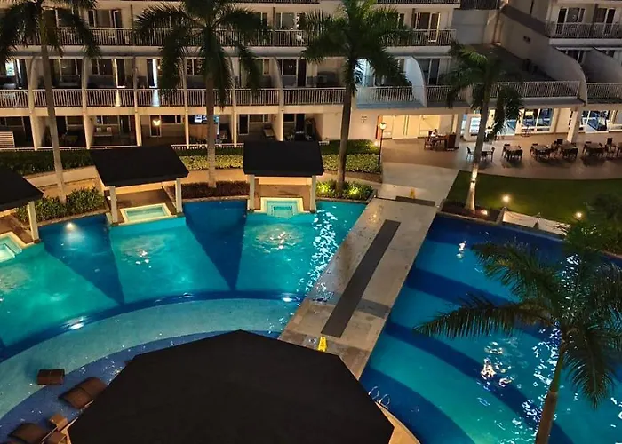 Jandg Moa Staycation Amenity View At Shell Aparthotel